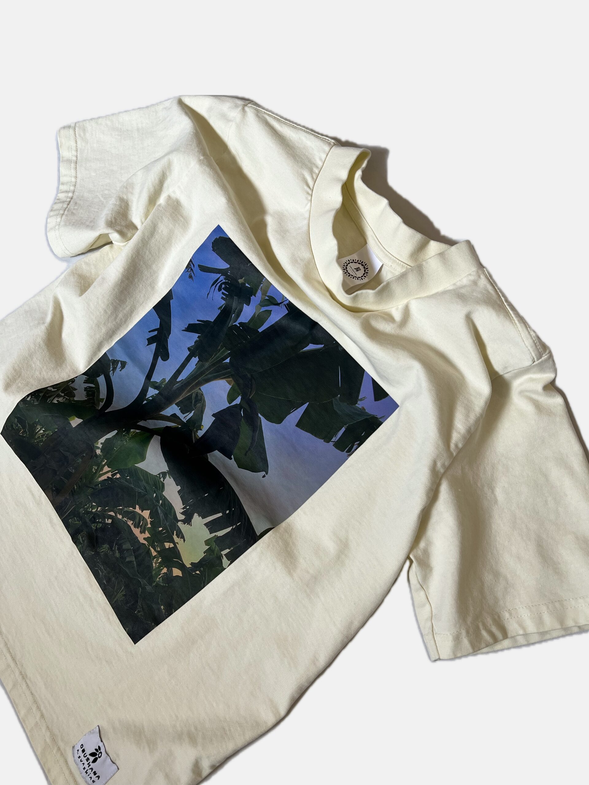 Matooke Tree Sunrise - Heavy-weight T-shirt - Image 5